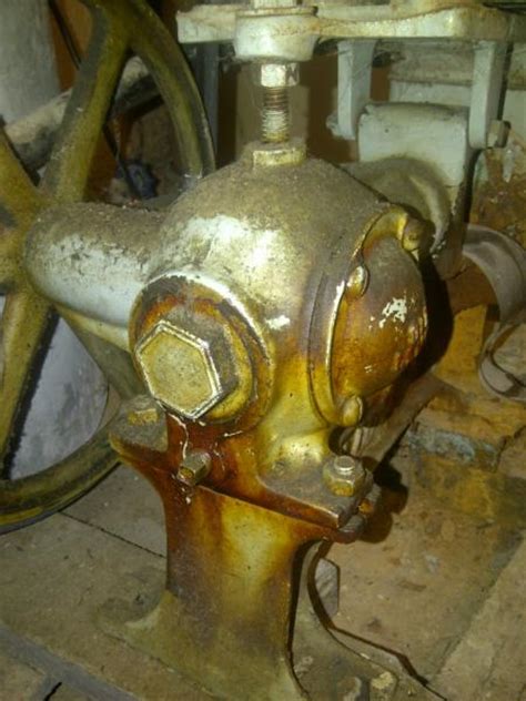 Every pressure tank has an air valve similar to the one on a car or bicycle tire. Old Piston Pump and tank (Pressure settings ...