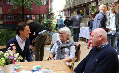 An den einzelnen standorten präsentieren sich dabei verschiedene einheiten. Tag der offenen Tür der UKD-Palliativmedizin: Wenn Heilung ...