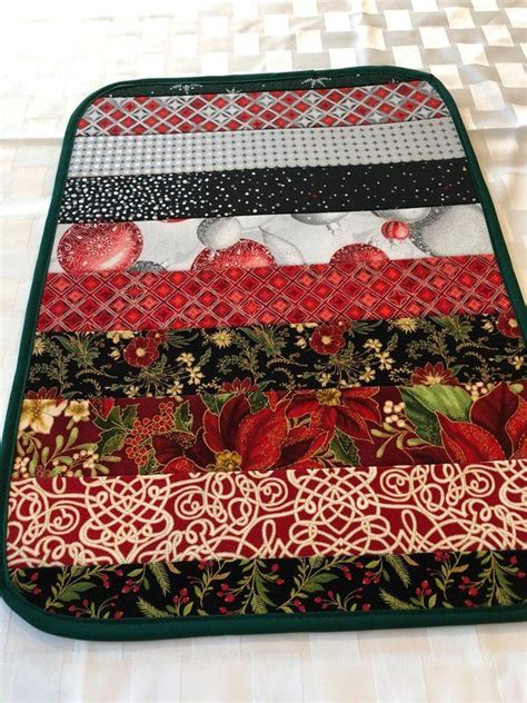 Set Quilted Christmas Placemats Etsy Christmas Placemats Quilted