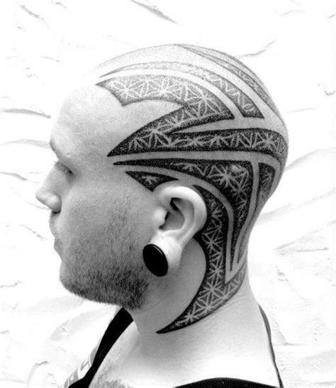 Tribal Kopf Dotwork Tattoo Von Sakrosankt