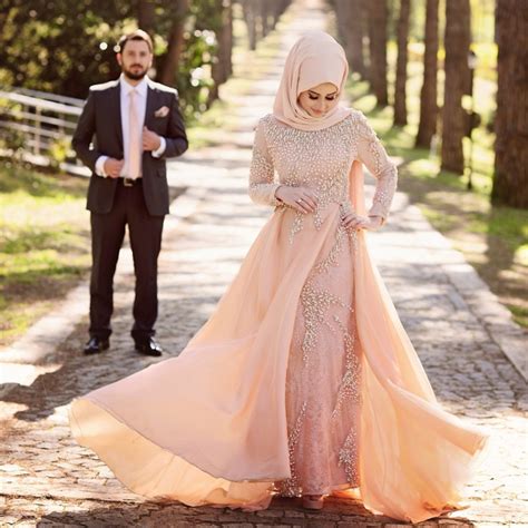 Saudi Arab Style Dubai Kaftan 2016 Latest Hijab Long Sleeve Lace