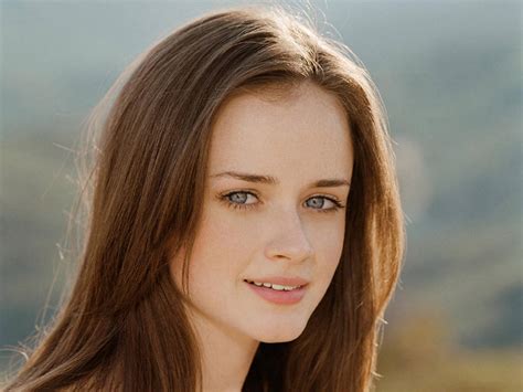Alexis Bledel Biographyprofile And Wallpapers Global