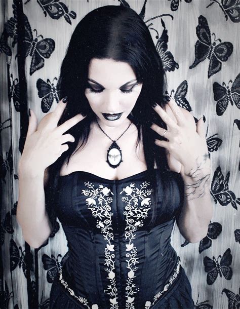 Model Jacqueline Marie Mourning Gothgirl Dark Goth Gothic Gothmodel Pinup Vampires
