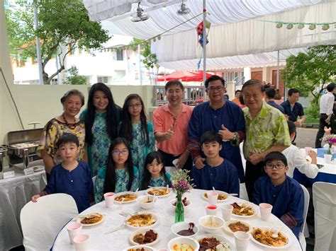 Because we have lined up this year's best raya ads. Hari Raya 2019