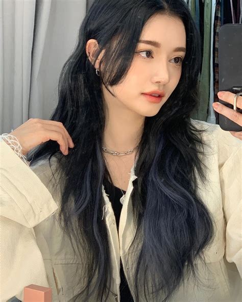 Asian Hair Dyed Half Dyed Hair Korean Hair Color Asian Hair Streak Long Asian Hair Korean