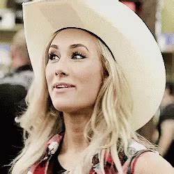 Carmella Wwe Gif Carmella Wwe Discover Share Gifs Cool Gifs