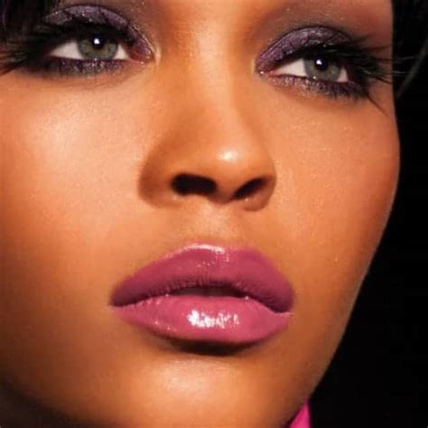 Dark pink lipstick, being makeup products applied to sensitive skin, must be extremely safe and of supreme quality. Best Pink Lipstick for Dark Skin, How to Wear, Light ...