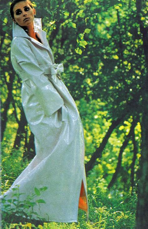 Photo By Saul Leiter Vogue Uk 1966 Sixties Fashion Fashion Fashion