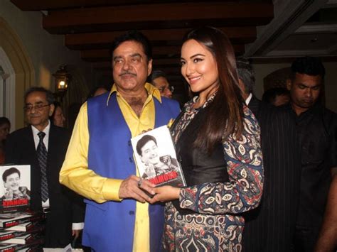 The Reason Why Sonakshi Is Scared To Read Shatrughan Sinhas Biography