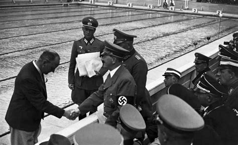 The filipino topped the third heat in qualifying, stopping the clock in 53.4s, ahead of the eventual silver medalist, john loaring (54.3s) of canada. A Look Inside Hitler's 1936 Nazi Olympics Through Amazing ...