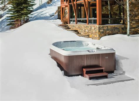 4 Best Hot Tub Benefits Of Using A Hot Tub In The Winter