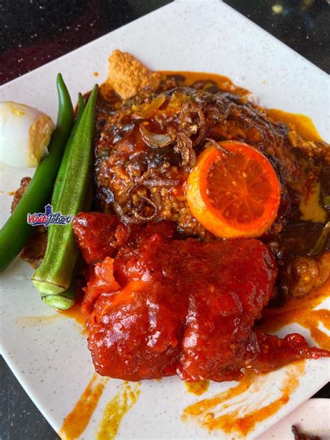 Akan tetapi, kapasitinya sebagai nasi kandar yang berdiri sendiri di negeri johor menjadikan ia sesuai untuk senarai ini. Nasi Kandar Seri Mutiara - Visit Johor