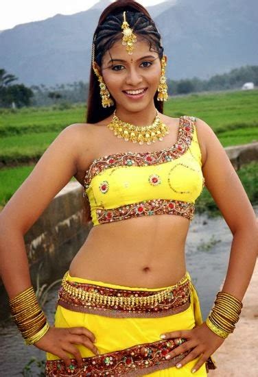 Tamil Girls Tamil Girl Actress Anjali Hot Thoppul Scene