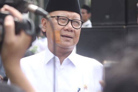 Tjahjo kumolo cabut 52 peraturan menteri dalam negeri. Mendagri Klaim Perppu Ormas untuk Mempersatukan Bangsa ...