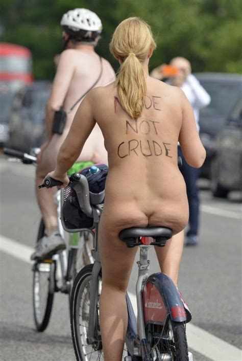 Cute Shapely Blonde London Wnbr World Naked Bike Ride Pics Sexiz Pix