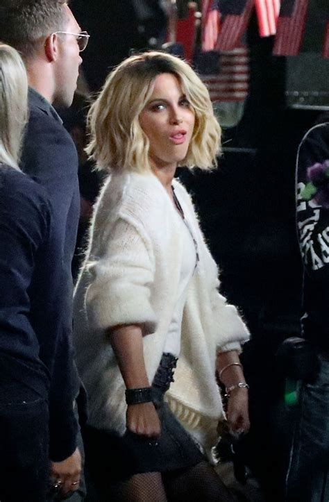 With kate beckinsale, jai courtney, stanley tucci, bobby cannavale. Kate Beckinsale - "Jolt" Set in London 08/07/2019 • CelebMafia