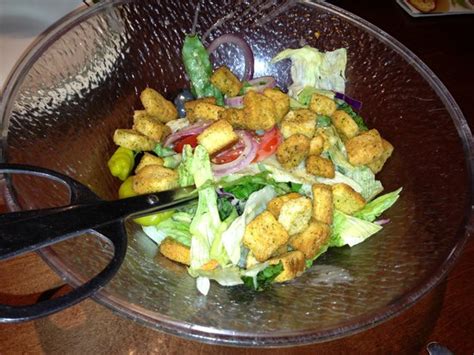 La nourriture est très correcte restaurant est agréable et propre, et les employés sont très. Crispy Parmesan Shrimp - Picture of Olive Garden ...
