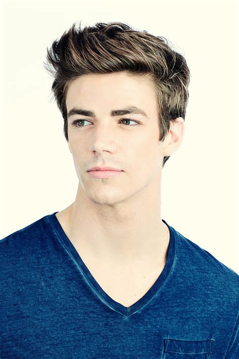 Arrow Grant Gustin Cast As Barry Allenthe Flash Stephen Amell Shares