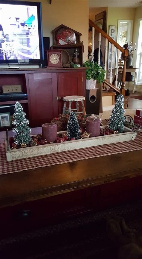 Pin By Mary Zacharias On Primitive Decorating Christmas Decorations For The Home Home Craft