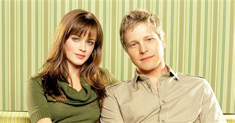 Alexis Bledel On Rory Logans Gilmore Girls Revival Romance Us Weekly
