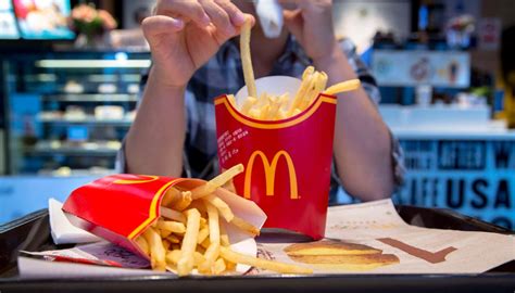 Fast food nation: Maccas and KFC have conquered NZ | Newshub
