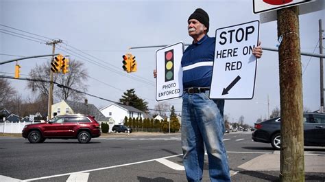 Officials Nassau County Missed Stop Here On Red Sign Deadline Newsday