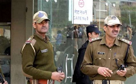 Police arrested a woman dressed in crpf uniform on friday near the cantonment area in punjab's pathankot where six attackers struck the indian air force base in january. Delhi: Man donning khaki uniform, posing as CRPF jawan ...