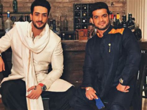 Yeh Hai Mohabbateins Aly Goni Shares An Emotional Message For Karan Patel Is He Quitting The