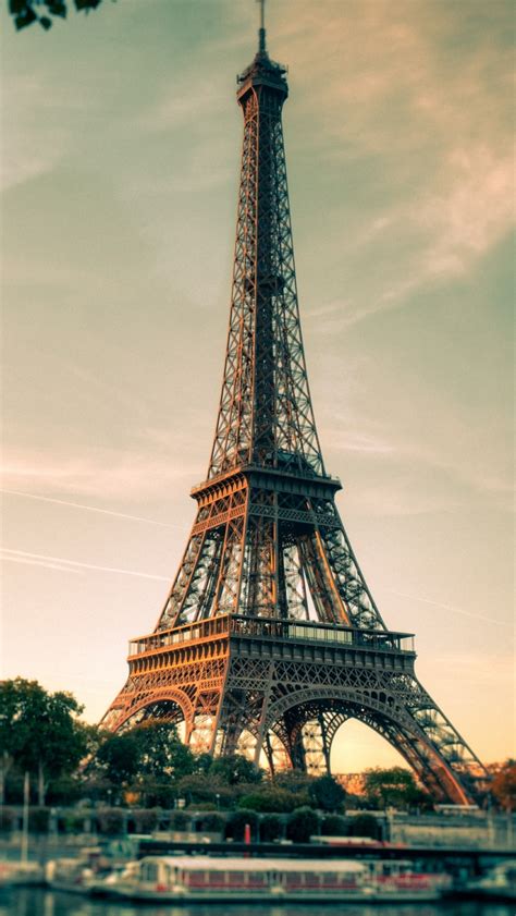 Lovely Eiffel Tower View The Iphone Wallpapers