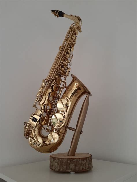 Wooden Saxophone Stand Saxaphone Saxophone Art Spring Lamp