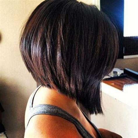Similar to a traditional bob hair, the stacked version involves light layering at the back that gives the front and sides a polished push toward the face that is flattering for everyone. 15 Bob Stacked Haircuts | Bob Hairstyles 2018 - Short ...
