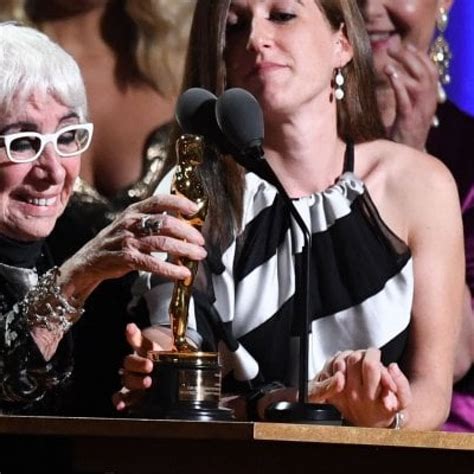 A Lina Wertmuller Consegnato L Oscar Alla Carriera Emozione E Ironia Sul Palco Giornale Di