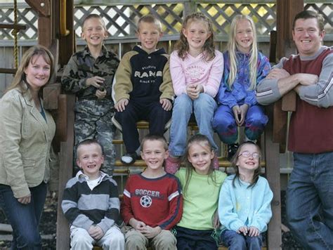 19 On The 19th Iowa S Famed Septuplets Celebrate Golden Birthday
