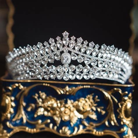 Luxury Cubic Zirconia Crown Crystal Wedding Hair Accessories Tiaras Rhinestone Pageant Headbands