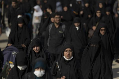 Iran Revolution Protests Against Enforced Hijab Sparks Online Qrius