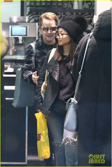 Macaulay culkin says he wants kids with girlfriend brenda song. Brenda Song & Boyfriend Macaulay Culkin Couple Up for ...