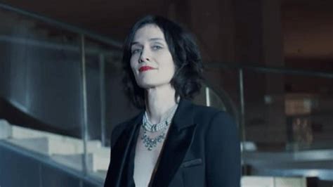 The series made its debut on the service friday january 8, 2021. L'Auboise Clotilde Hesme cartonne aux côtés d'Omar Sy dans ...