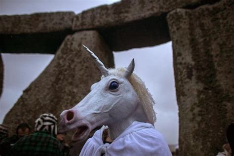 Listen to klubradio, stazione radio della germania. Solstizio d'inverno a Stonehenge - Photogallery - Rai News