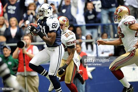 Terrell Owens Cowboys Photos And Premium High Res Pictures Getty Images
