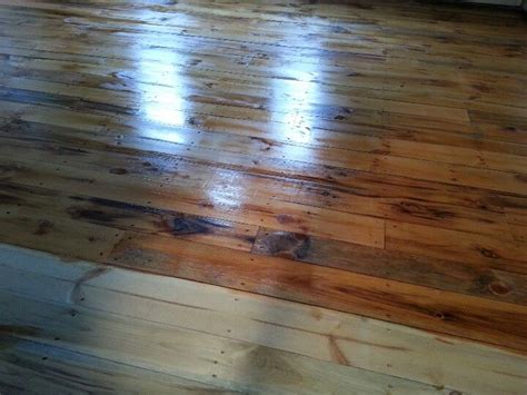 Stain colors on pine how to stain pine a warm medium. NH grown pine floors stained with Minwax Golden Pecan ...