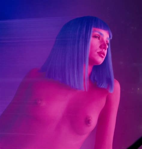 Ana De Armas Nude Boobs And Butt In Blade Runner 2049