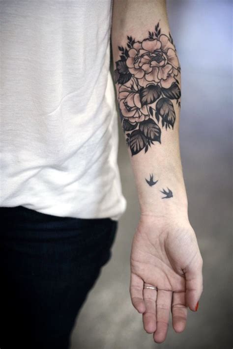 This wrap around is a mixture of flowers, and they are all red. 40 Noticeable Arm Tattoo Designs For 2016 - Page 2 of 3 ...