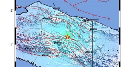Pusat gempa di darat 15 km timur laut daruba, kedalaman 15 km, kicau bmg melalui akun lokasi gempa berada di 2,1 lintang utara dan 128,42 bujur timur atau di timur laut desa daruba. Papua Diguncang Gempa Magnitudo 5,6, Pusat Gempa di Darat ...