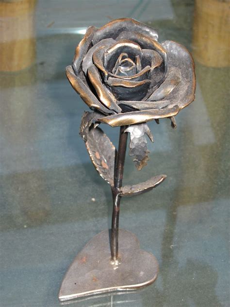 metal sculpture steel roses metal art projects welding projects metal crafts blacksmith