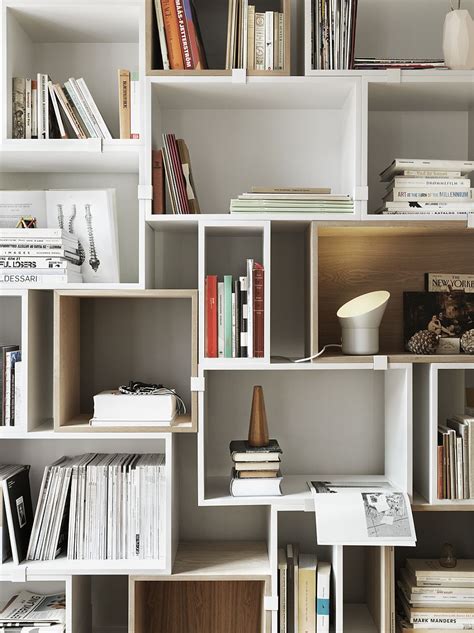 Both positions are capable of being functional and keeping the elegant look unharmed. 12 Well-Thought-Out Modular Shelving Systems
