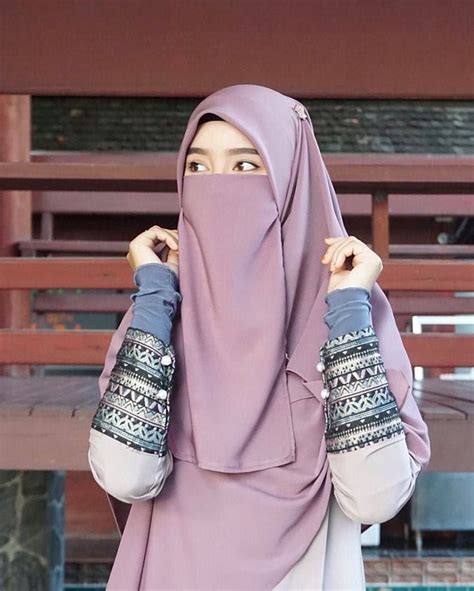 B Arab Cewek Cantik Cadar Imut Di Casual Hijab Outfit Gaya