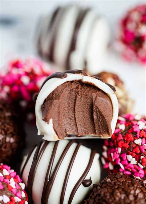 Easy Chocolate Truffles Made With Only 3 Ingredients And Are Smooth