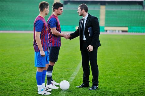 This emerging sector clearly demonstrates that it is in tune with societal trends, as sport plays a growing role in our societies, aligned with other fields of activity, such as recreational sport, health sport , sport and. What Can A Masters in Athletic Administration Do For You?