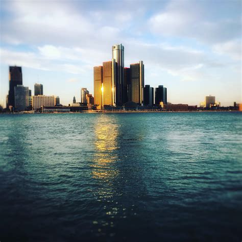 Looking Across The River At Downtown Rdetroit