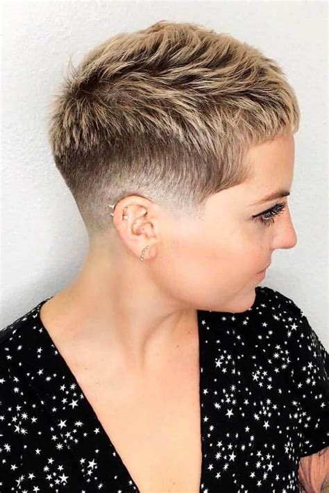 Short Pixie Haircuts For Round Faces 15